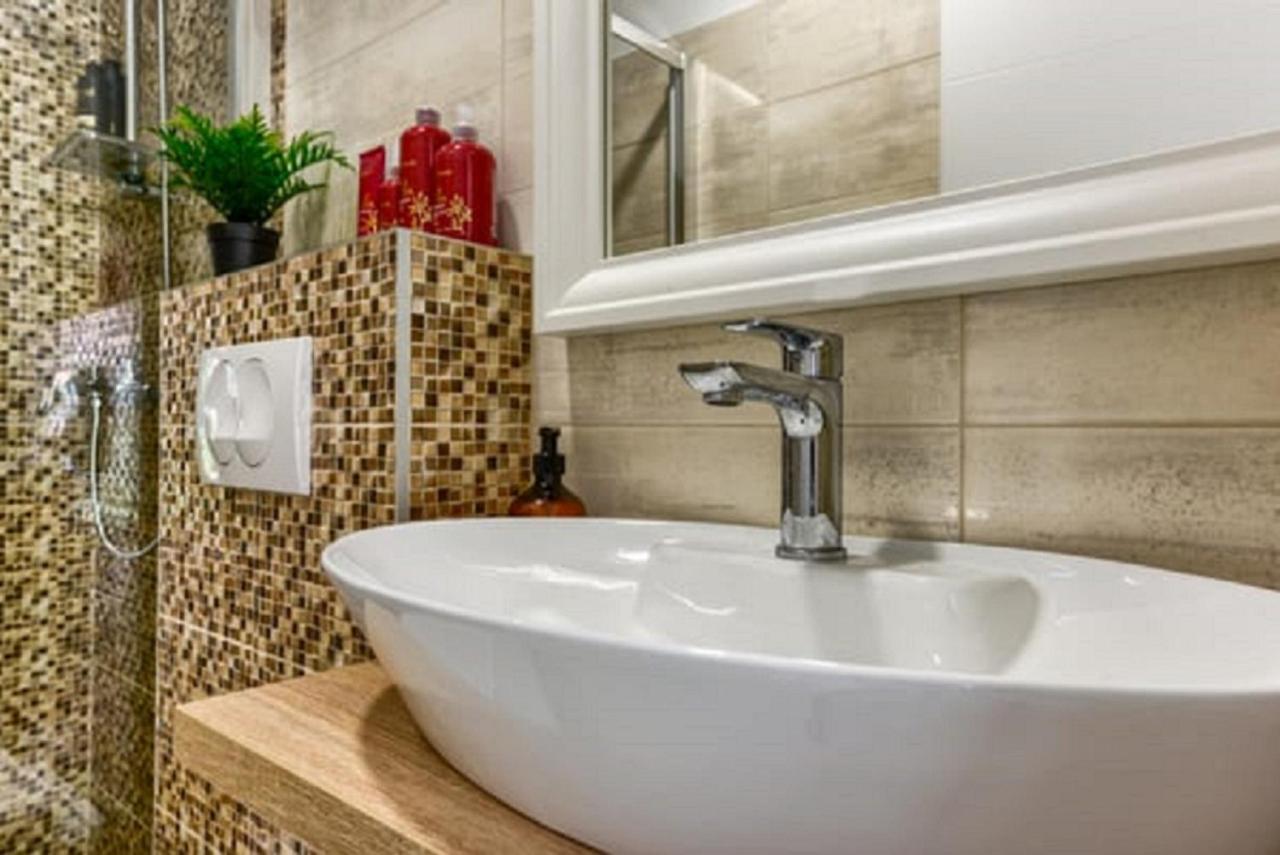Apartment Yula Задар Екстериор снимка
