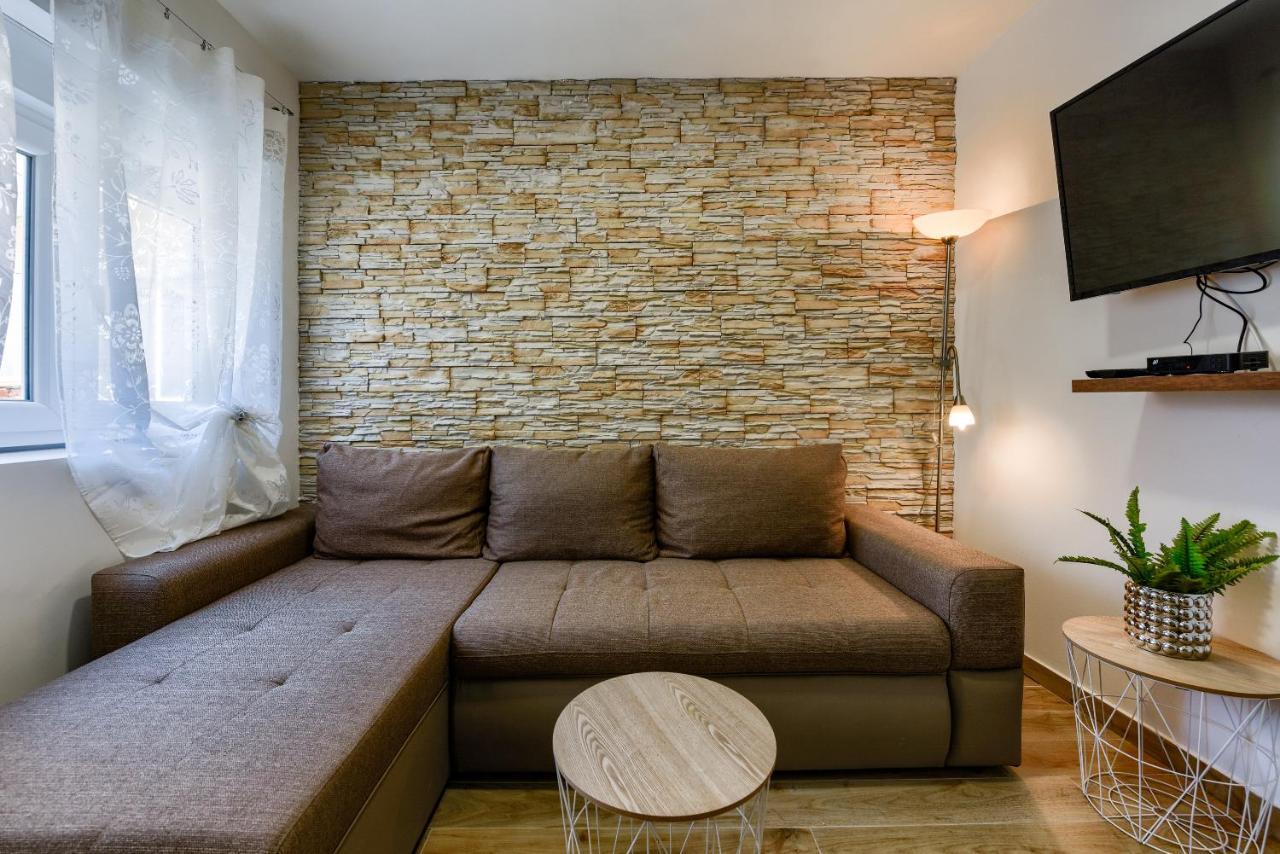 Apartment Yula Задар Екстериор снимка