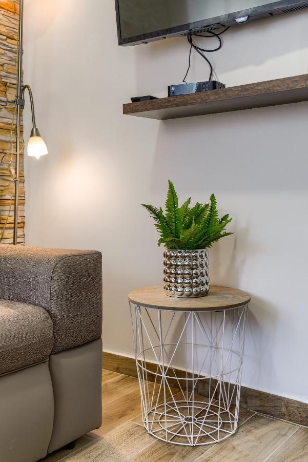 Apartment Yula Задар Екстериор снимка