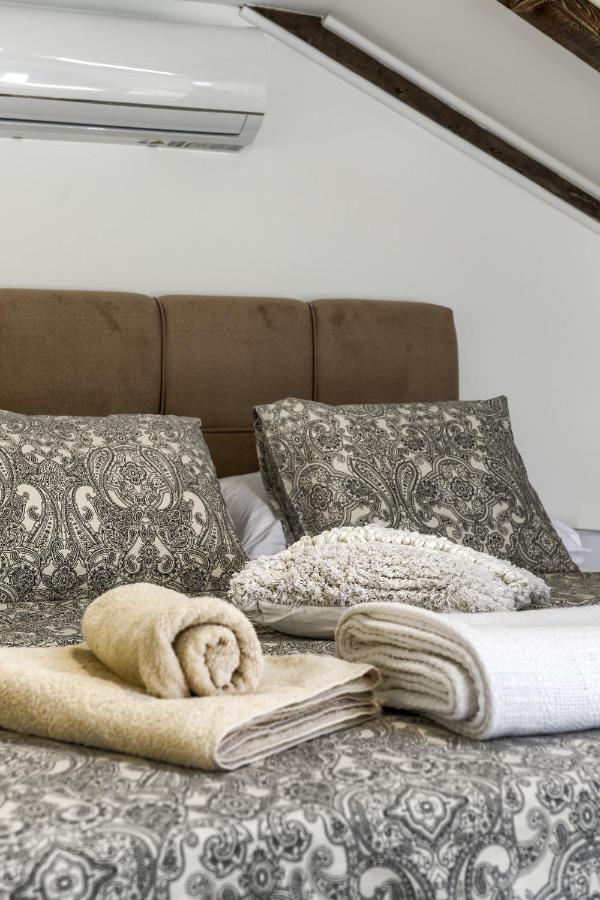 Apartment Yula Задар Екстериор снимка