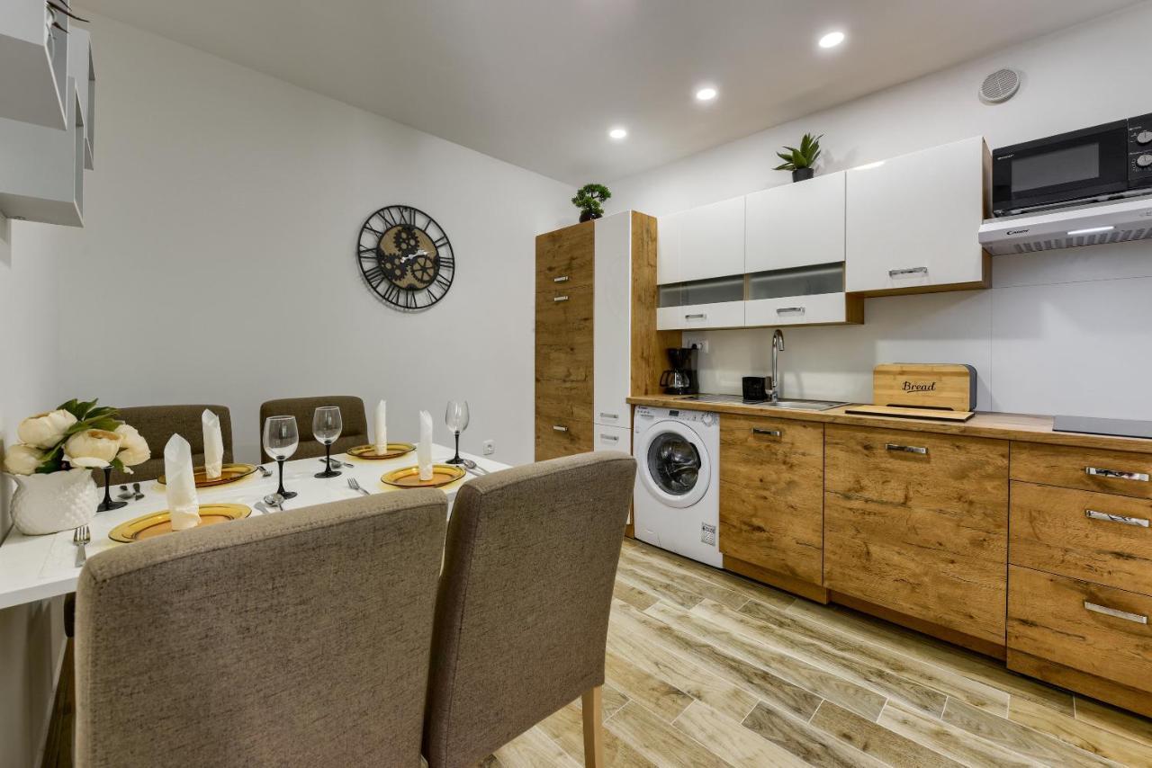 Apartment Yula Задар Екстериор снимка